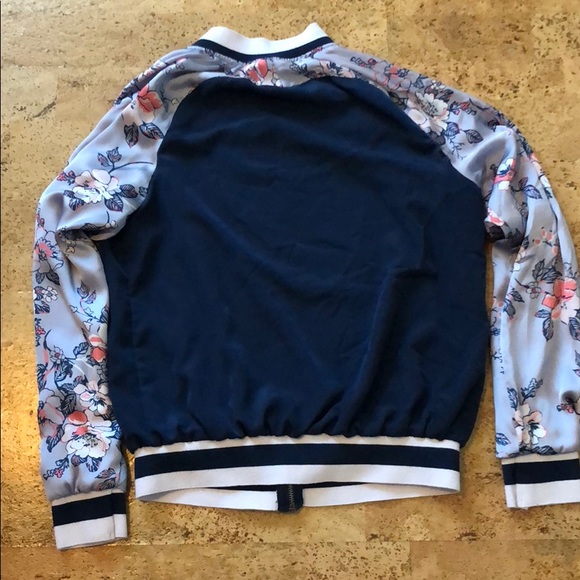 Xhilaration bomber jacket - Picture 2 of 2